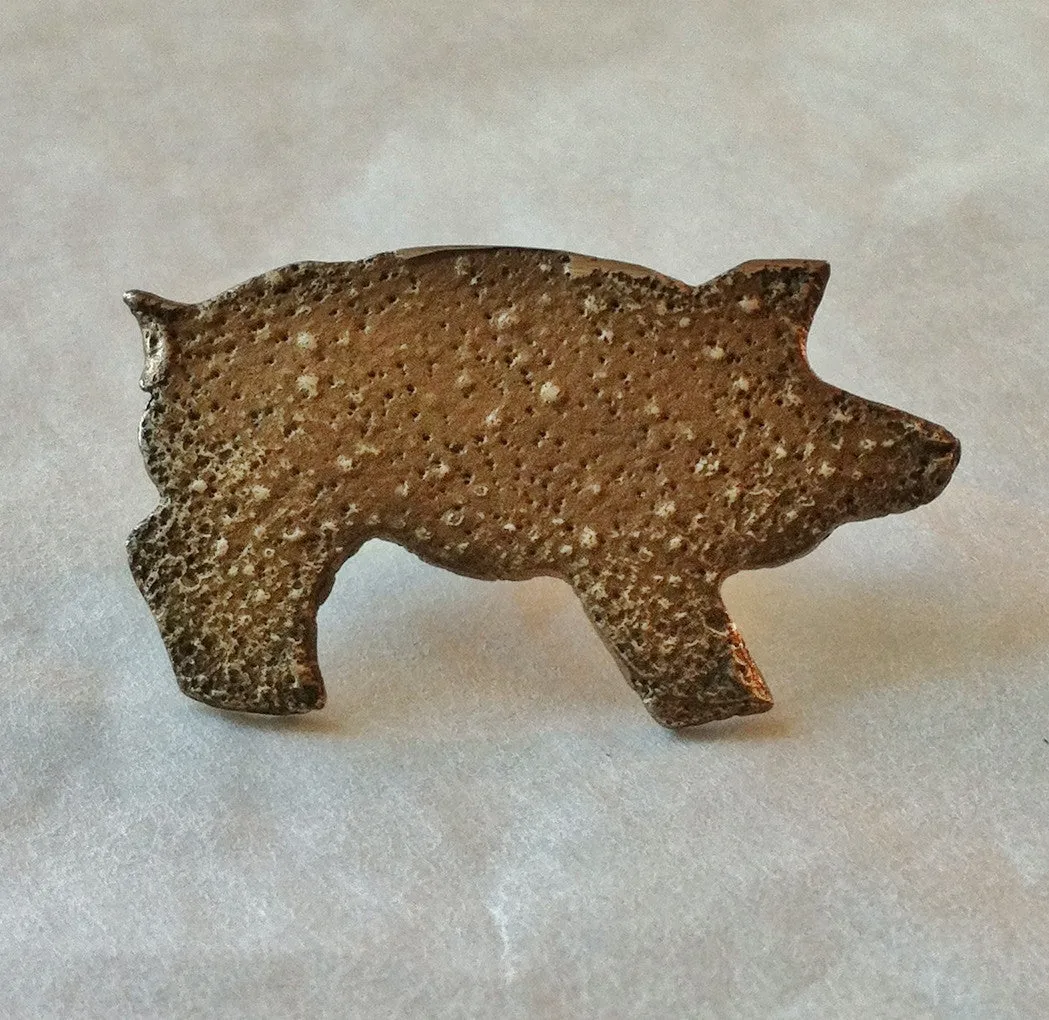 Pig Pin in Bronze